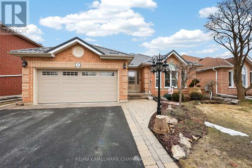 4 Darling Cres, Alliston, ON, L9R1P4 | Card Image