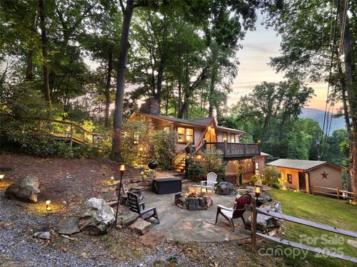 290 Dogwood Dr, Maggie Valley, NC, 28751-8782 | Card Image