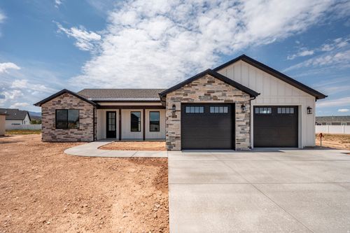 4933 N Remington Rd, Enoch, UT, 84721-7582 | Card Image