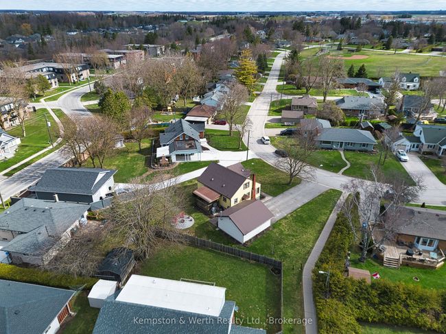 11 Churchill Dr, House other with 2 bedrooms, 1 bathrooms and 6 parking in Listowel ON | Image 45