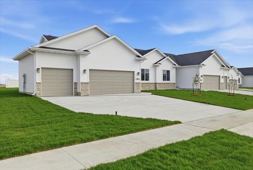 4522 Nw 17th St, Ankeny, IA, 50023-1261 | Card Image