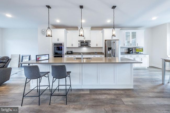 10567 Ratcliffe Trl, Townhouse with 3 bedrooms, 4 bathrooms and null parking in MANASSAS VA | Image 12