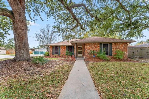 3902 Croydon St, Slidell, LA, 70458-5212 | Card Image