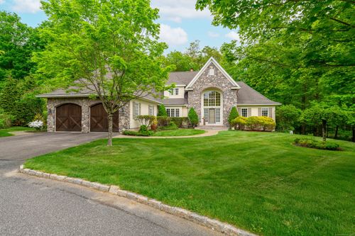 34 Avalon Dr, Middlebury, CT, 06762-3336 | Card Image