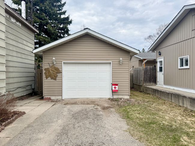 677 Louis St, House other with 3 bedrooms, 2 bathrooms and 3 parking in Port Elgin ON | Image 18