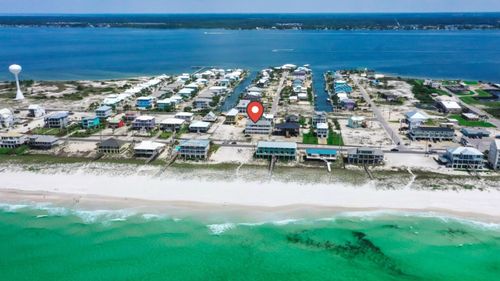 b-8174 Gulf Blvd, Navarre, FL, 32566-7104 | Card Image
