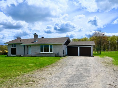 2297 Beachburg Rd, Whitewater Region, ON, K0J1C0 | Card Image