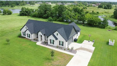 10104 Crown Pt, Iola, TX, 77861-3896 | Card Image