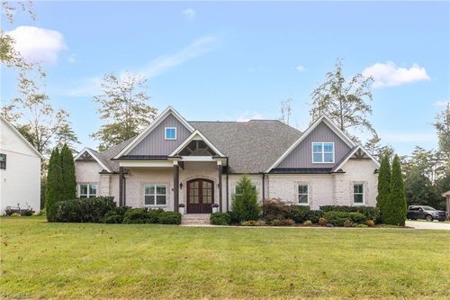 7703 Northern Estates Pt, Greensboro, NC, 27455-8425 | Card Image