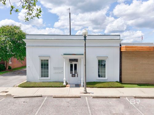 112 W 2nd St, Bay Minette, AL, 36507-4811 | Card Image