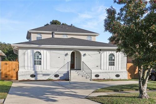 4421 Lakewood Dr, Metairie, LA, 70002-1325 | Card Image