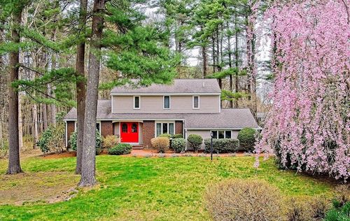 2 Nottingham Dr, Raynham, MA, 02767-1617 | Card Image