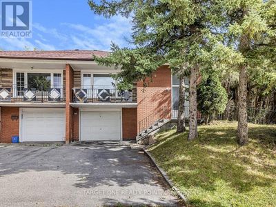 205 Pineway Blvd, House other with 4 bedrooms, 3 bathrooms and 2 parking in North York ON | Image 3