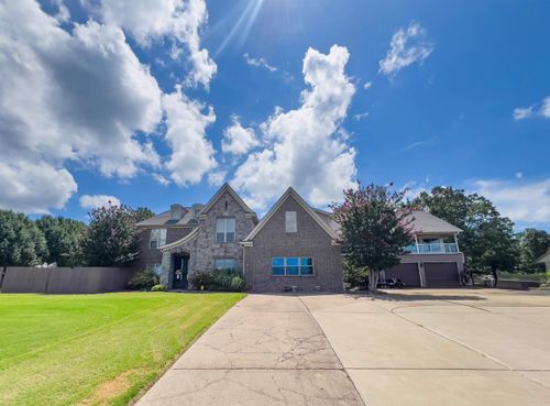 43 Southridge Cir, Wynne, AR, 72396-8064 | Card Image