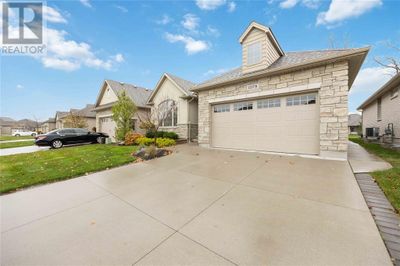 1078 Mike Weir Dr, House other with 5 bedrooms, 3 bathrooms and null parking in Bright's Grove ON | Image 3