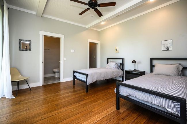 mountain suite | Image 14