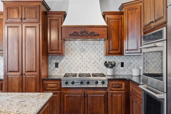 8127 Lone Elm Rd, House other with 5 bedrooms, 5 bathrooms and null parking in Lenexa KS | Image 9
