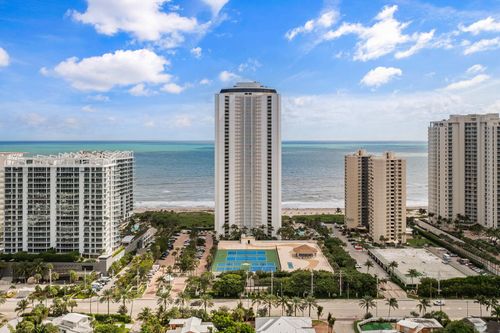 apt-17d-3000 N Ocean Dr, Riviera Beach, FL, 33404-3216 | Card Image