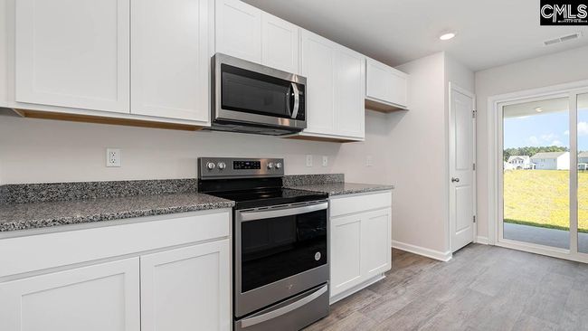 557 Edgetree Dr, House other with 3 bedrooms, 2 bathrooms and null parking in Hopkins SC | Image 6