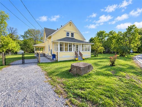 31 Lower Creek Rd, Ithaca, NY, 14850-9131 | Card Image