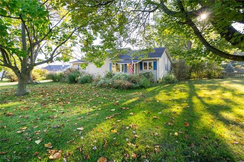 5877 Ford Rd, Elyria, OH, 44035-1353 | Card Image