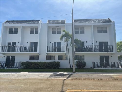 2-1025 Sw 6th Ave, Miami, FL, 33130-3831 | Card Image