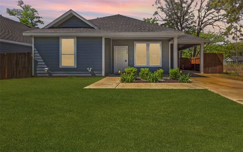 6104 Chickasaw Dr, Mabank, TX, 75156-9120 | Card Image