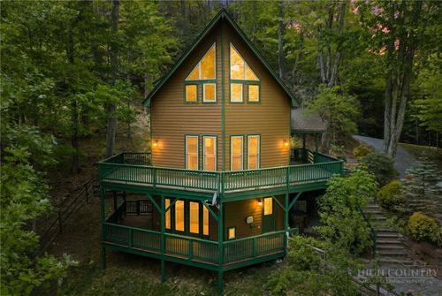 830 Tweetsie Ln W, Banner Elk, NC, 28604-6618 | Card Image