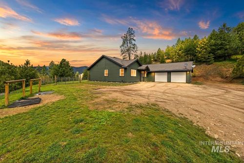 4 Round Up Cir, Boise, ID, 83716-3166 | Card Image