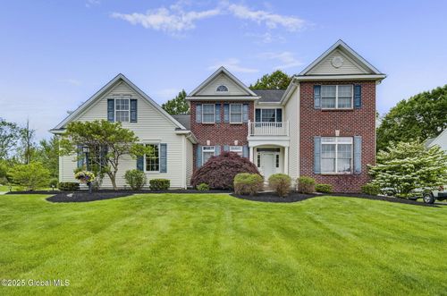 6 Copenhagen Ct, Cohoes, NY, 12047-4968 | Card Image