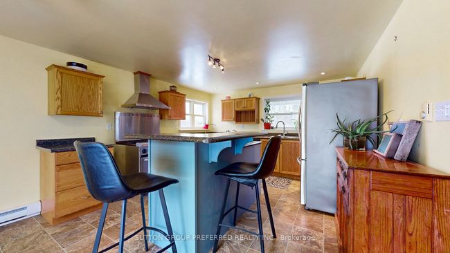 53768 Vienna Line, Home with 5 bedrooms, 2 bathrooms and 10 parking in Port Burwell ON | Image 8
