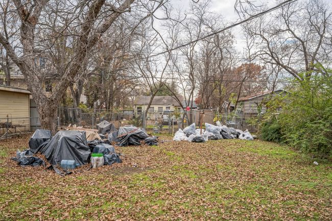 View of yard | Image 7