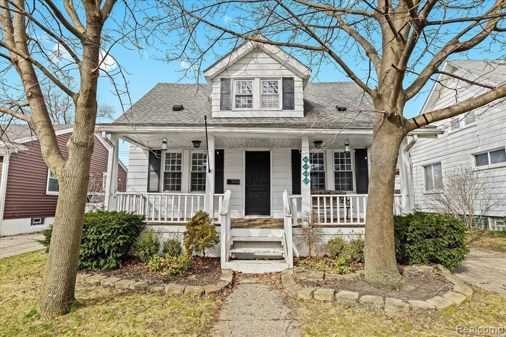 Oakshire Ave, Berkley, MI 48072