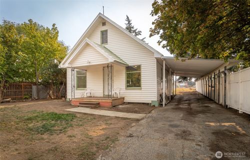 800 E Locust St, Waterville, WA, 98858-5838 | Card Image