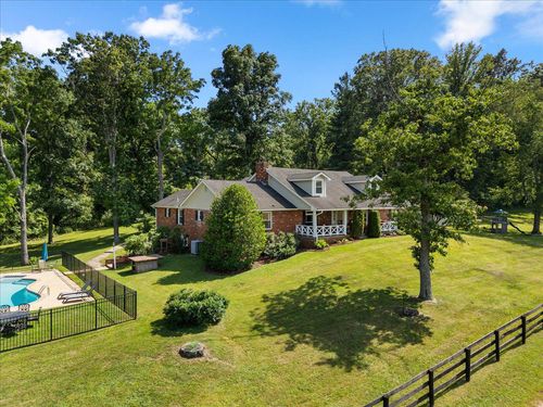 8374 Elway Ln, WARRENTON, VA, 20186-9730 | Card Image