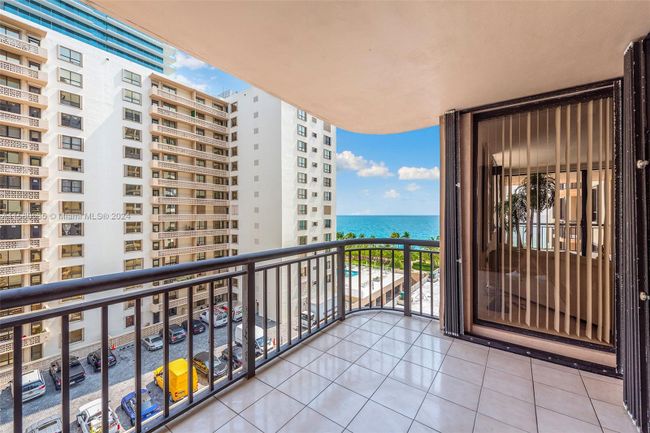 603 - 10175 Collins Ave, Condo with 2 bedrooms, 2 bathrooms and null parking in Bal Harbour FL | Image 18