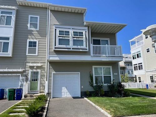 177 Sea Grass Ln, Arverne, NY, 11692-2038 | Card Image