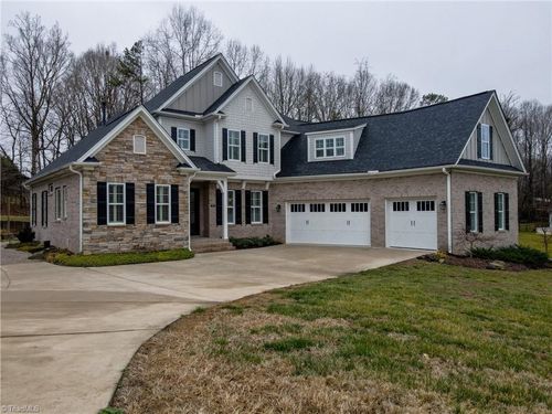 1964 Woodstock Rd, Clemmons, NC, 27012-9788 | Card Image