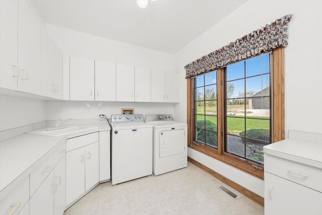 7061 W Boyington Ln, House other with 3 bedrooms, 3 bathrooms and 3 parking in Monee IL | Image 14
