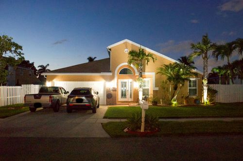 9761 Atlantic Dr, Miramar, FL, 33025-4277 | Card Image
