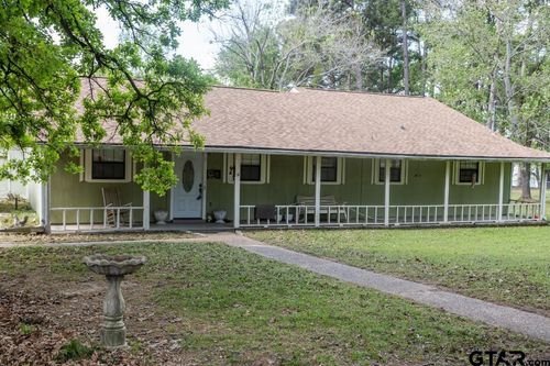 2914 Waterwood Dr, Chandler, TX, 75758-8338 | Card Image