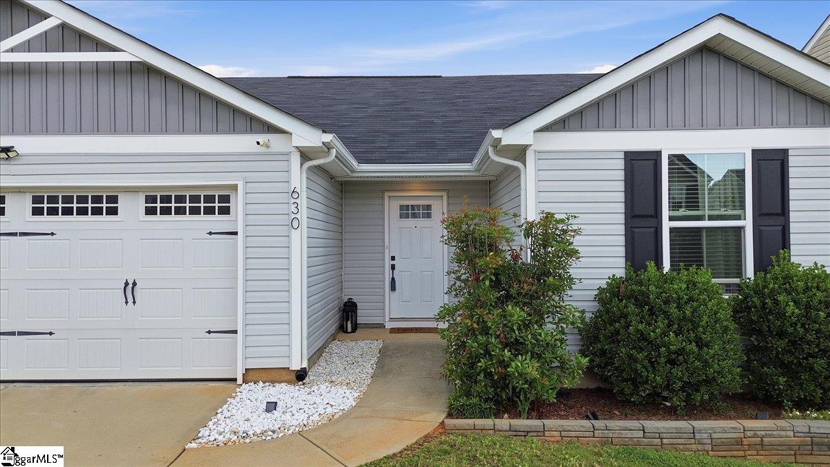 Residential in Lyman 4