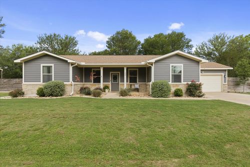 152 Keawakapu Dr, Bastrop, TX, 78602-5909 | Card Image