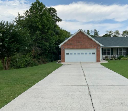 105 Flagstone Dr, Rossville, GA, 30741-8389 | Card Image
