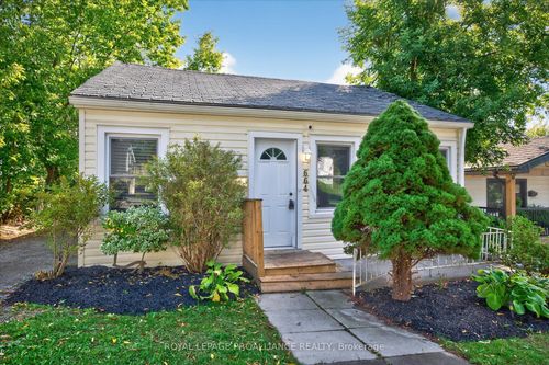664 Gilchrist St, Peterborough, ON, K9H4P3 | Card Image
