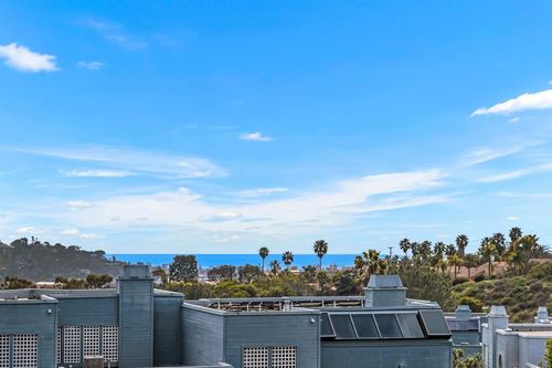 1046 America Way, Del Mar, CA, 92014-3919 | Card Image