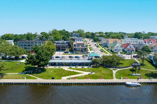 202-218 S Harbor Dr, Grand Haven, MI, 49417-1349 | Card Image