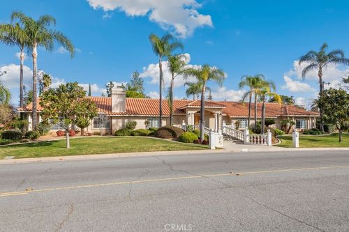 1641 Ford St, Redlands, CA, 92373-7174 | Card Image
