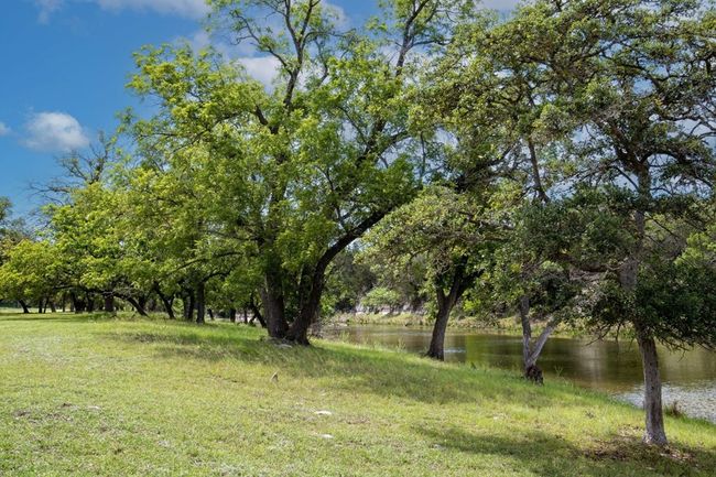 170 Goose Landing Way, Home with 5 bedrooms, 6 bathrooms and 3 parking in Harper TX | Image 39
