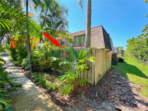 10d-330 S Waverly Place, Vero Beach, FL, 32960 | Card Image